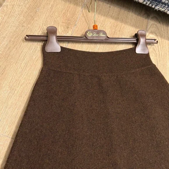 Loro Piana knitted midi skirt - Picture 2 of 8